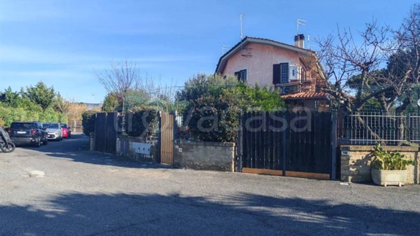 casa indipendente in vendita a Cerveteri