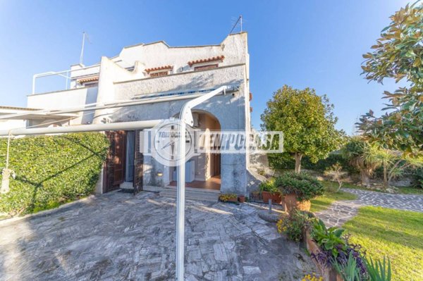 casa indipendente in vendita a Cerveteri in zona Cerenova