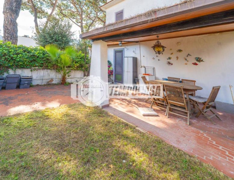 casa indipendente in vendita a Cerveteri in zona Marina di Cerveteri