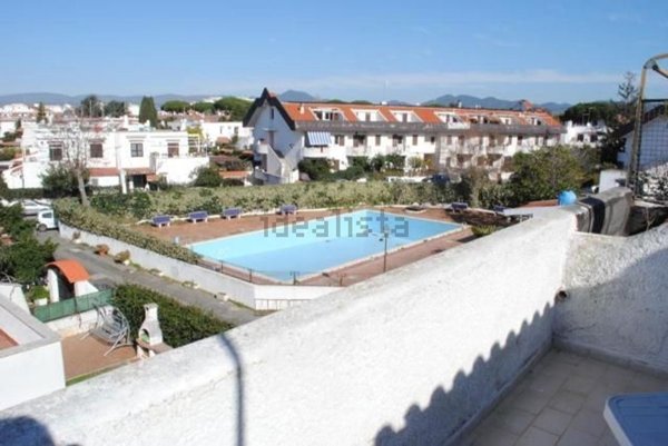 appartamento in vendita a Cerveteri in zona Cerenova