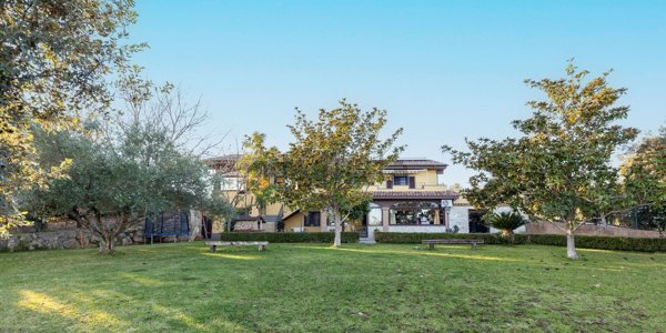 casa indipendente in vendita a Cerveteri in zona Sasso
