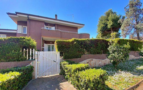 casa indipendente in vendita a Cerveteri in zona Valcanneto