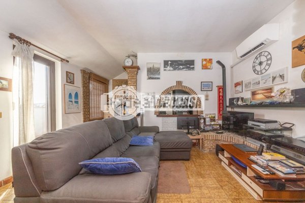 appartamento in vendita a Cerveteri in zona Marina di Cerveteri