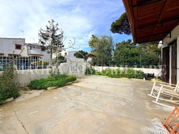 appartamento in vendita a Cerveteri in zona Marina di Cerveteri