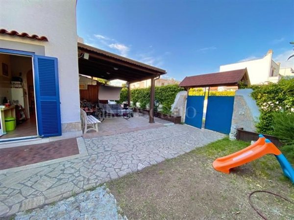casa indipendente in vendita a Cerveteri