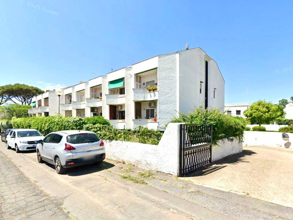 appartamento in vendita a Cerveteri in zona Marina di Cerveteri