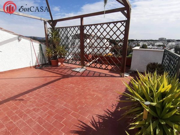 appartamento in vendita a Cerveteri in zona Marina di Cerveteri