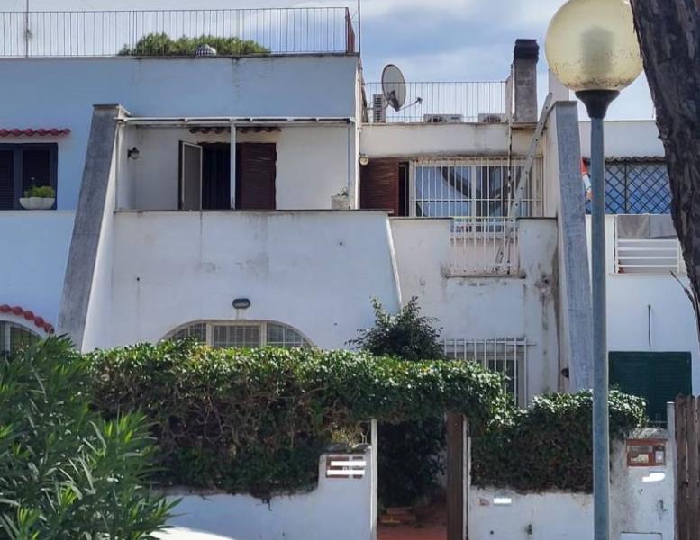 casa indipendente in vendita a Cerveteri in zona Cerenova
