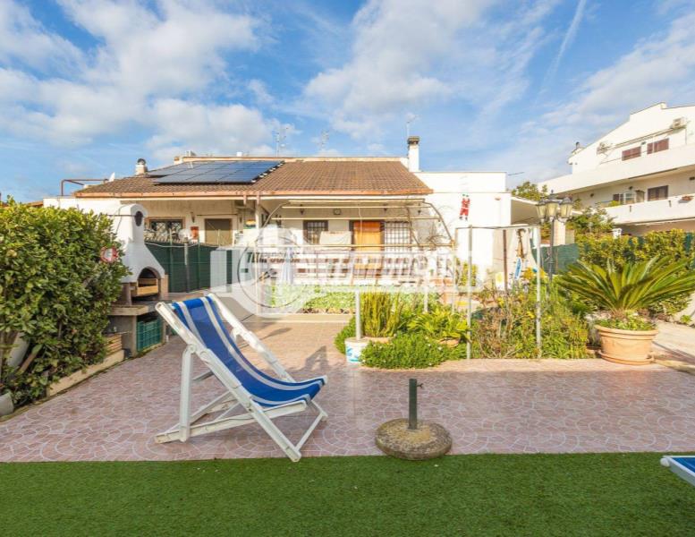 casa indipendente in vendita a Cerveteri in zona Cerenova
