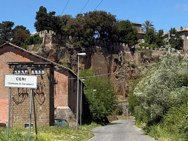 appartamento in vendita a Cerveteri in zona Ceri
