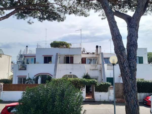 appartamento in vendita a Cerveteri in zona Cerenova