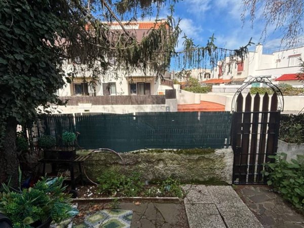 appartamento in vendita a Cerveteri in zona Cerenova