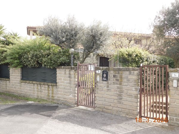 casa indipendente in vendita a Cerveteri in zona Valcanneto
