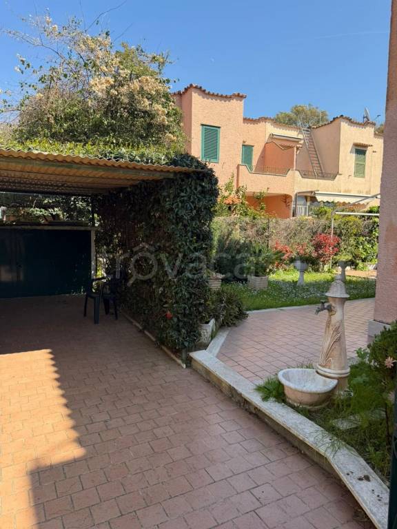 casa indipendente in vendita a Cerveteri in zona Marina di Cerveteri