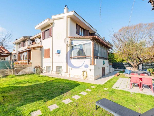 casa indipendente in vendita a Cerveteri in zona Ceri