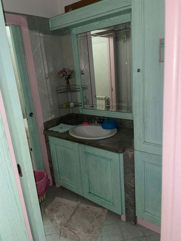 locale commerciale in vendita a Cerveteri