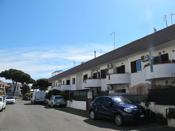 appartamento in vendita a Cerveteri in zona Marina di Cerveteri