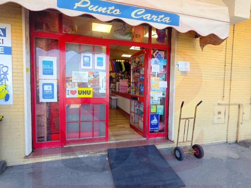 negozio in vendita a Cerveteri