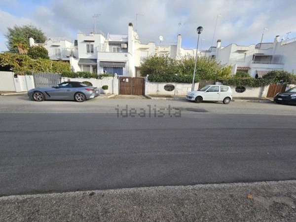 casa indipendente in vendita a Cerveteri in zona Marina di Cerveteri