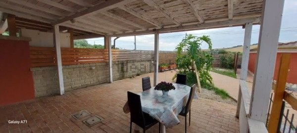 pentavano in vendita a Cerveteri in zona Furbara