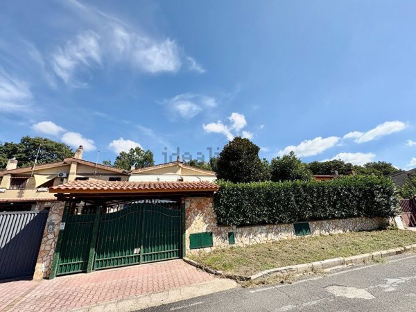 casa indipendente in vendita a Cerveteri in zona Valcanneto