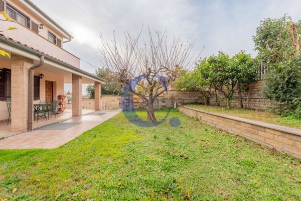 casa indipendente in vendita a Cerveteri