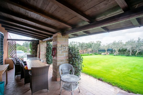 casa indipendente in vendita a Cerveteri