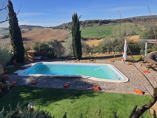 casa indipendente in vendita a Cerveteri in zona Cerqueto