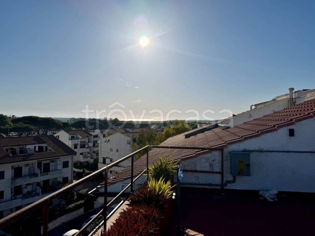appartamento in vendita a Cerveteri in zona Marina di Cerveteri