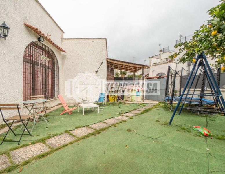 casa indipendente in vendita a Cerveteri in zona Marina di Cerveteri
