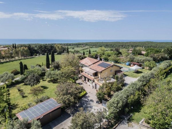 casa indipendente in vendita a Cerveteri in zona Furbara