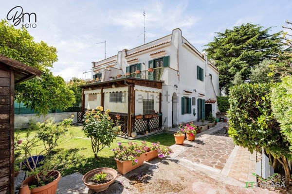 appartamento in vendita a Cerveteri in zona Cerenova