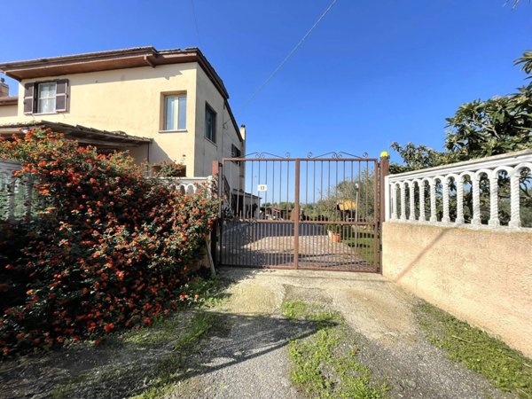 casa indipendente in vendita a Cerveteri