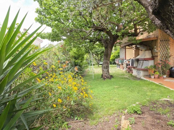casa indipendente in vendita a Cerveteri in zona Valcanneto