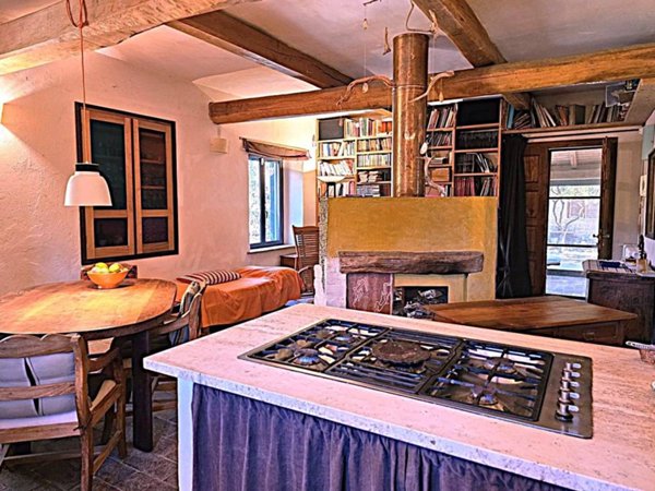 casa indipendente in vendita a Cerveteri in zona Ceri