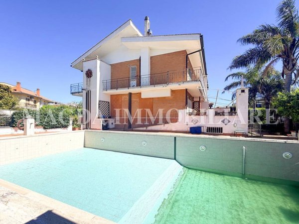 casa indipendente in vendita a Cerveteri in zona Marina di Cerveteri