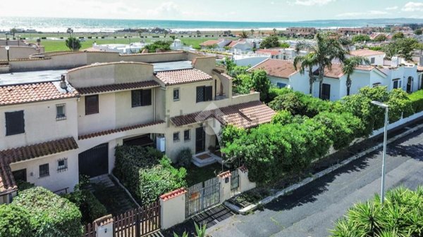 appartamento in vendita a Cerveteri in zona Campo di Mare