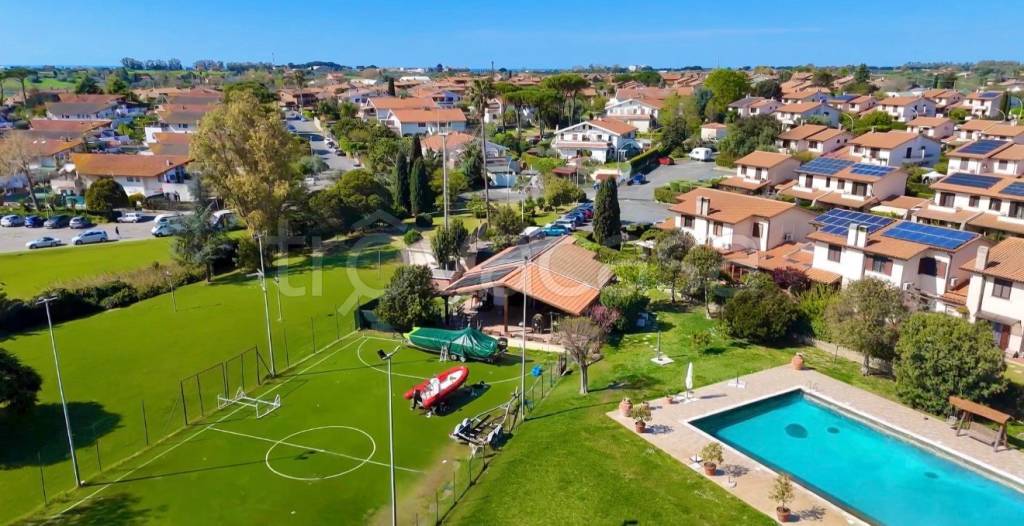 casa indipendente in vendita a Cerveteri