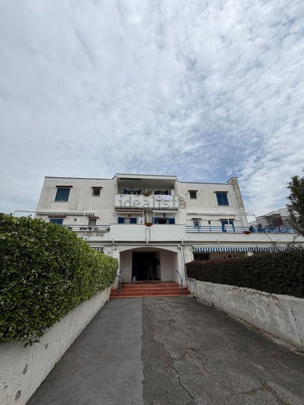 appartamento in vendita a Cerveteri in zona Campo di Mare