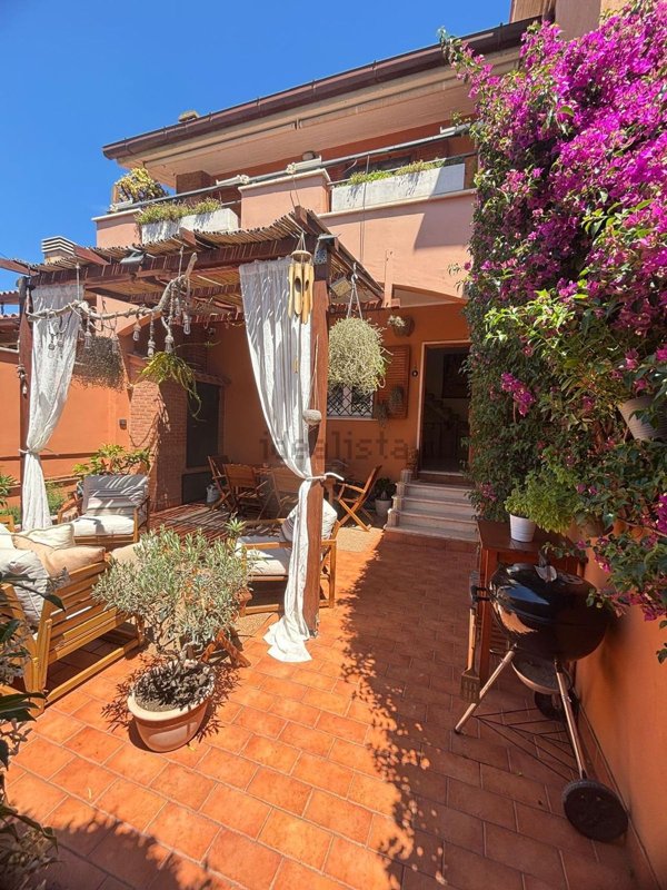 casa indipendente in vendita a Cerveteri