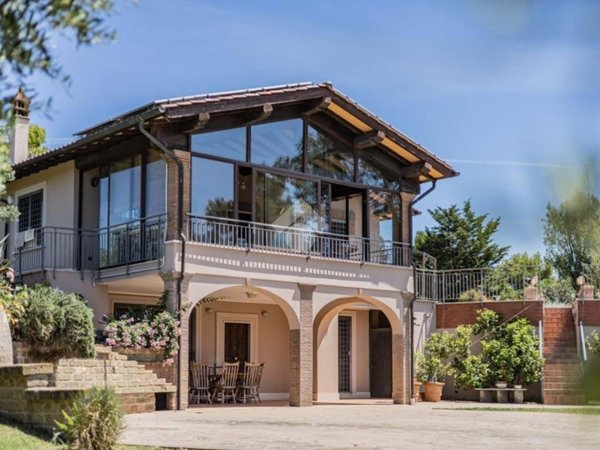casa indipendente in vendita a Cerveteri in zona Sasso