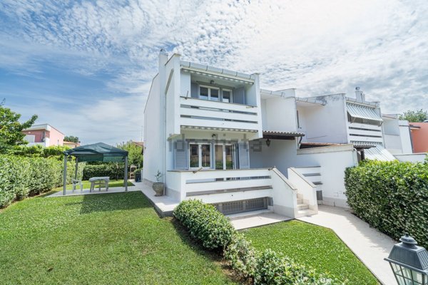 casa indipendente in vendita a Cerveteri