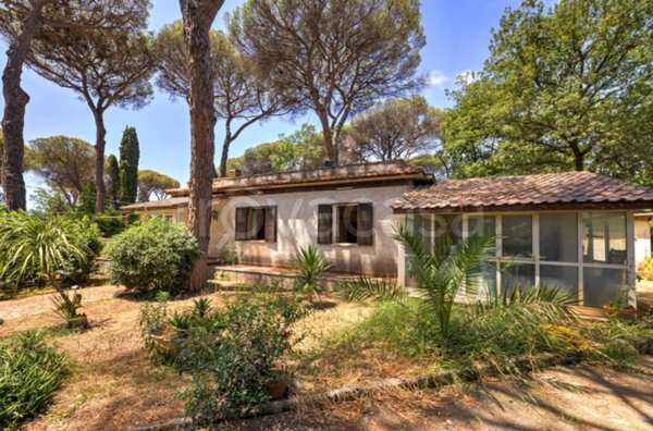 casa indipendente in vendita a Cerveteri in zona Ceri