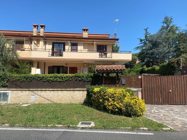 casa indipendente in vendita a Cerveteri in zona Valcanneto