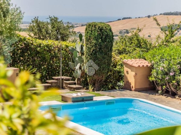 casa indipendente in vendita a Cerveteri in zona Sasso