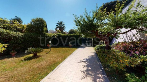 casa indipendente in vendita a Cerveteri in zona Marina di Cerveteri