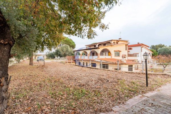 casa indipendente in vendita a Cerveteri