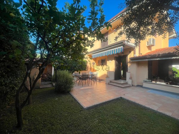 casa indipendente in vendita a Cerveteri in zona Valcanneto