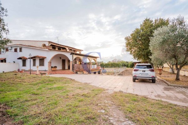 casa indipendente in vendita a Cerveteri