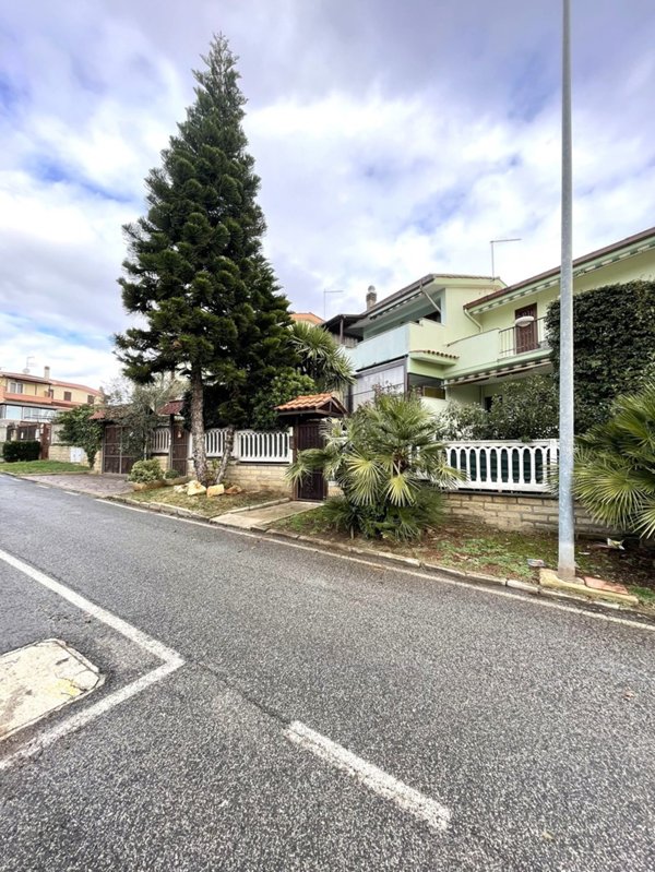 casa indipendente in vendita a Cerveteri in zona Valcanneto
